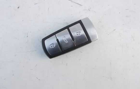 Volkswagen PASSAT B6 Ignition key/card 3C0959752AD