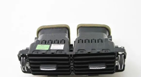 Jaguar XF X250 Dash center air vent grill LRGJBD500220PUY