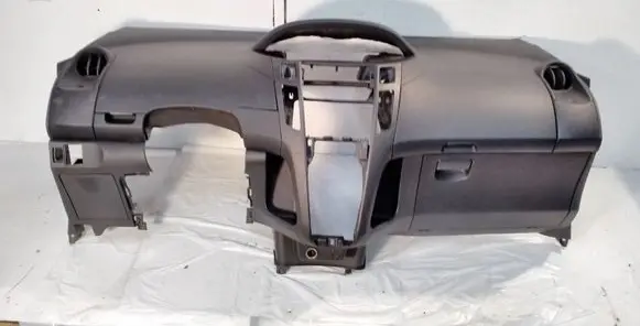 Toyota Yaris Dashboard 553020D010 553020D020