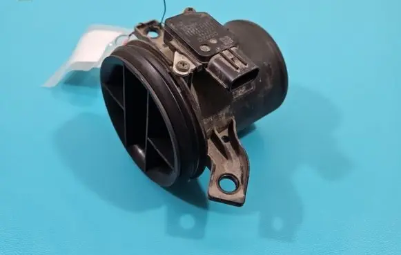 Toyota Auris 150 Mass air flow meter 22204-31010 IMPRK1378566