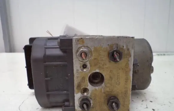 Volkswagen PASSAT B5 ABS Pump
