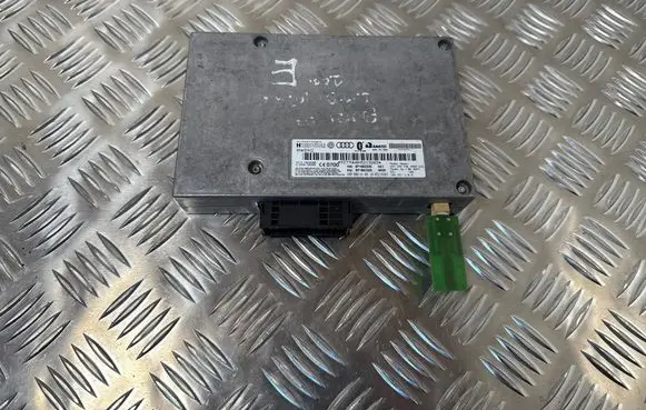 Audi A3 S3 8P Bluetooth control unit module 8P1862335