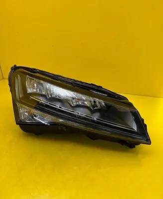 Skoda Superb B8 (3V) Headlight/headlamp 3V1941016C