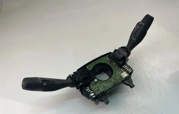 Volvo S90, V90 Indicator stalk 31674103 31674102