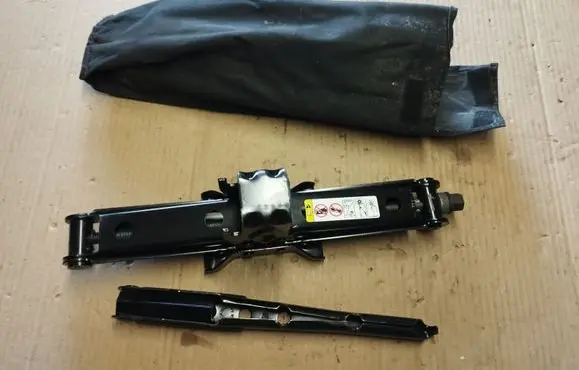 Chrysler Voyager Lift Jack 