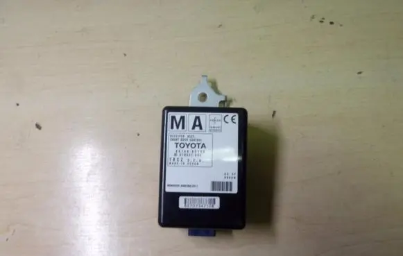 Toyota Auris E180 Door control unit/module 8974002100 G705