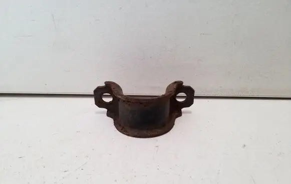 Toyota RAV 4 (XA20) Sway bar bush bracket, front 