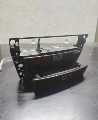 BMW 7 E65 E66 Dashboard storage box/compartment 7032886 12145100