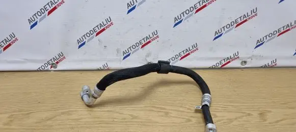 BMW 2 F45 Air conditioning (A/C) pipe/hose 6834655