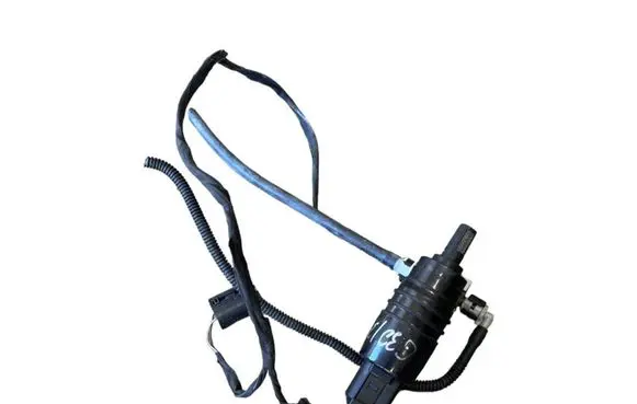 BMW 5 G30 G31 Windscreen/windshield washer pump 7388349 P170330