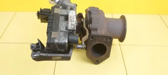 BMW 1 E81 E87 Turbo 7810189 20SP14