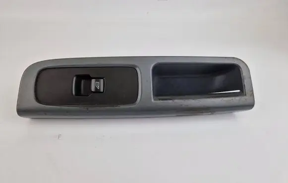 Volvo S40, V40 Electric window control switch 8679474