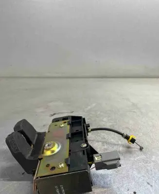 Volvo XC70 Tailgate lock latch 30753a71