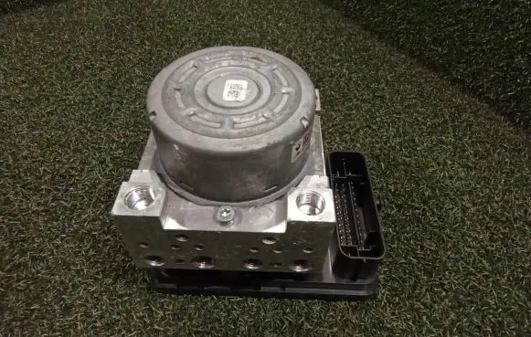 Renault Espace V (RFC) ABS Pump 476607355R 2CAS1001 10022010264
