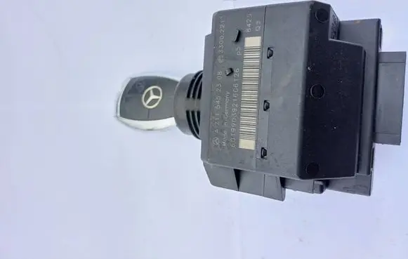 Mercedes-Benz E W211 Ignition lock A2115452308