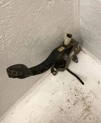 Clutch pedal
