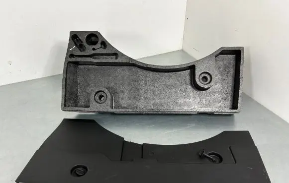 Volkswagen PASSAT CC Tool box 3C8012115