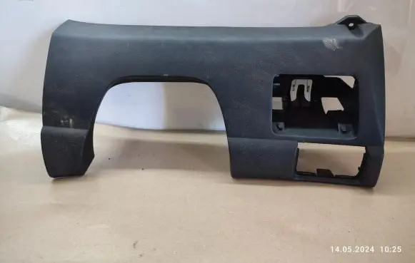 Dashboard lower bottom trim panel