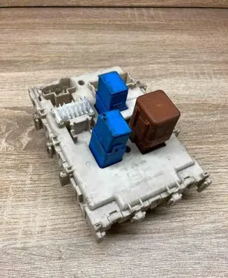 Nissan X-Trail T31 Fuse module PPT30M10 543505M310
