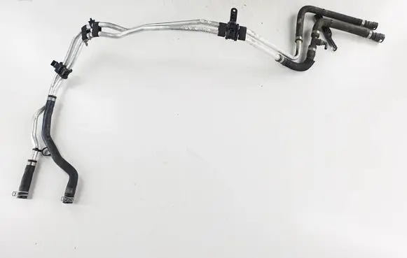 Engine coolant pipe/hose