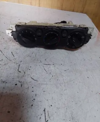 Ford Focus C-MAX Climate control unit 3M5T19980AC 69607320 0311122AA
