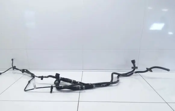 Mercedes-Benz GLE W167 Engine coolant pipe/hose 1678301603