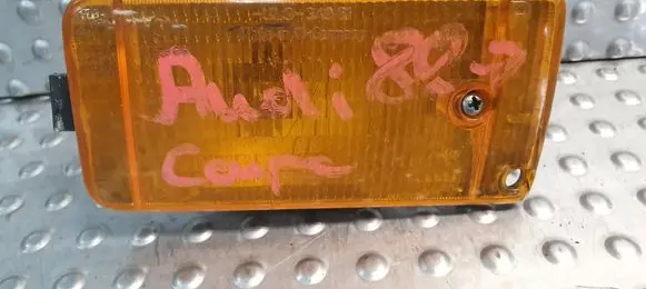 Audi 80 90 B3 Front indicator light 811953050E