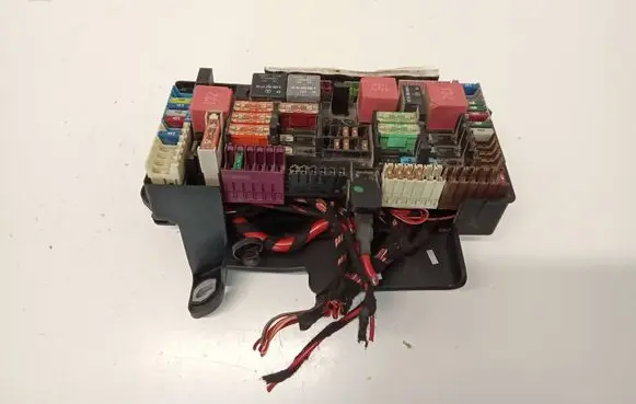 Mercedes-Benz S W222 Fuse module A0005456700