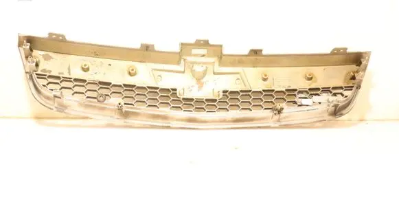 Chevrolet Captiva Front grill
