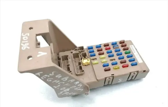 Subaru Legacy Fuse box set 82201AG000