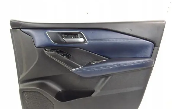 Nissan Qashqai J12 Front door card panel trim 809A06UN4A
