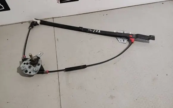 Volkswagen Transporter - Caravelle T4 Front door manual window regulator 701837502