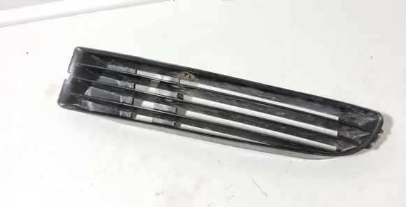 Audi A8 S8 D2 4D Front bumper lower grill 4D0853683
