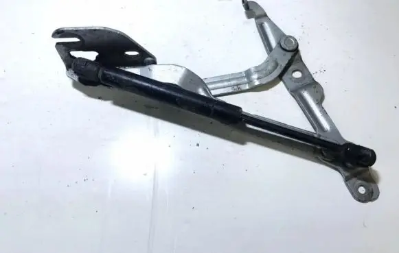 Audi A4 S4 B5 8D Tailgate/trunk/boot hinge 8d5827301c