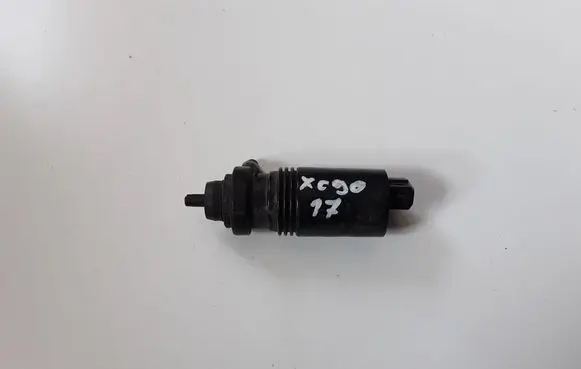 Volvo XC90 Windscreen/windshield washer pump 1012458
