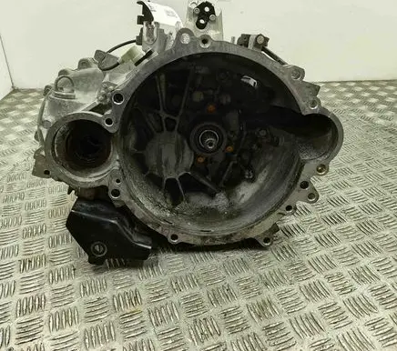 Manual 6 speed gearbox