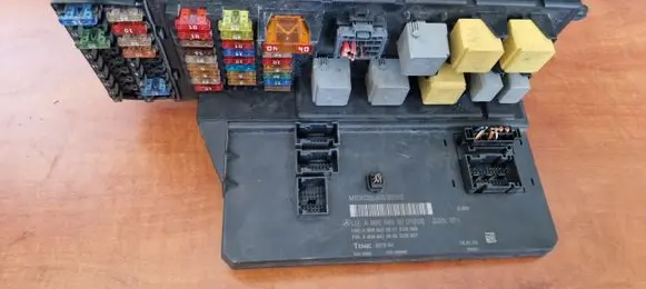 Mercedes-Benz Sprinter W906 Comfort/convenience module A9065453001