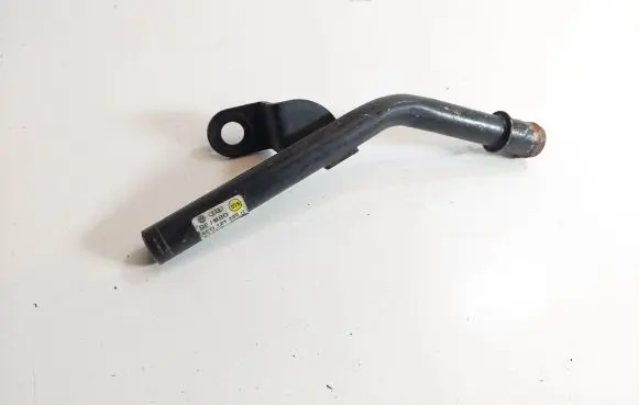 Audi A8 S8 D3 4E Engine coolant pipe/hose 4E0121399H