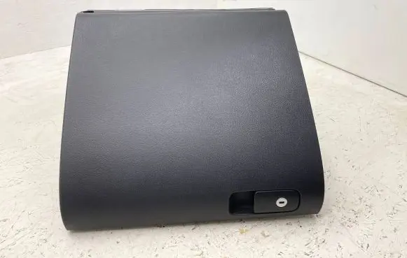 Volkswagen Tiguan Glove box 5M1857097K