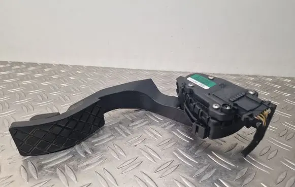 Audi A8 S8 D2 4D Accelerator throttle pedal 4E1723503