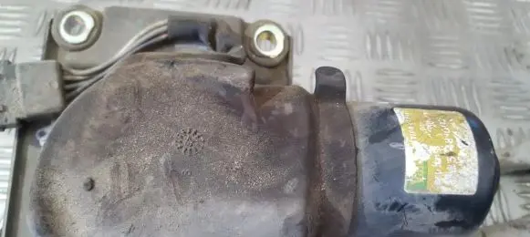 Peugeot 406 Wiper motor