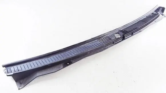Mitsubishi Pajero Wiper trim