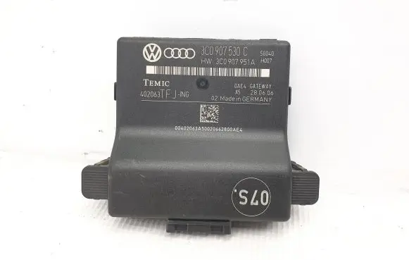 Volkswagen PASSAT B6 Gateway control module 3C0907530C 3C0907951A