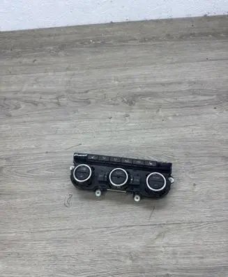 Volkswagen PASSAT B7 Climate control unit 3AA907044AG 5HB01125731