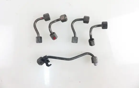 Opel Corsa C Fuel injector supply line/pipe