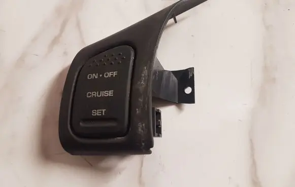 Jeep Grand Cherokee (WJ) Steering wheel buttons/switches 5GY391AZAA