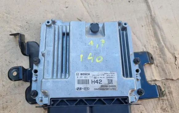 Hyundai i40 Engine control unit/module ECU 391402A520 0281031717