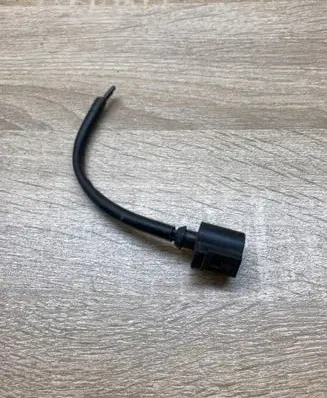 Volkswagen Golf V Plug wire 1J0973702