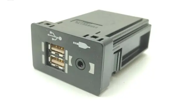 Lexus RX 450H USB socket connector 8619024030