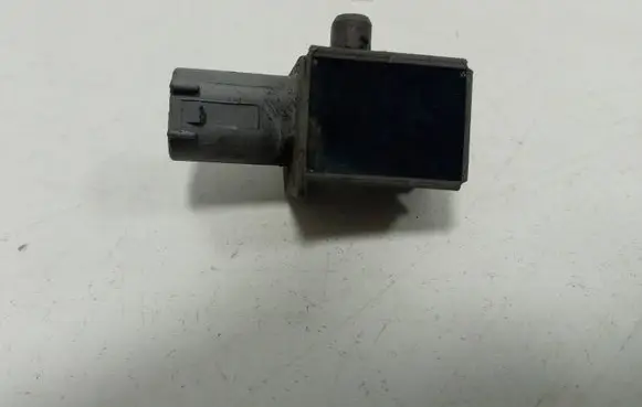 Mercedes-Benz C W204 Airbag deployment crash/impact sensor